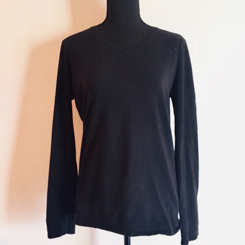 🍒 5/$20 Black Long Sleeve Tee